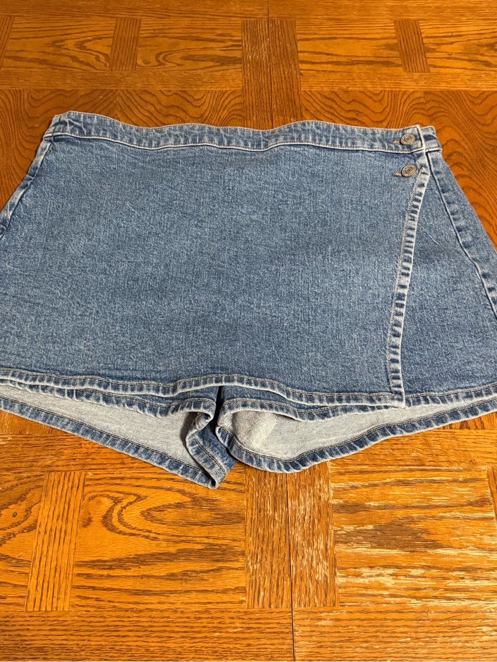 Torrid Wrap A-Line Denim Jean Skort in Blue Sz 14 NWT - Picture 4 of 15